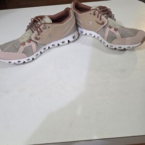 On Running Women's Pink and Gray Running Shoes Size 8.5